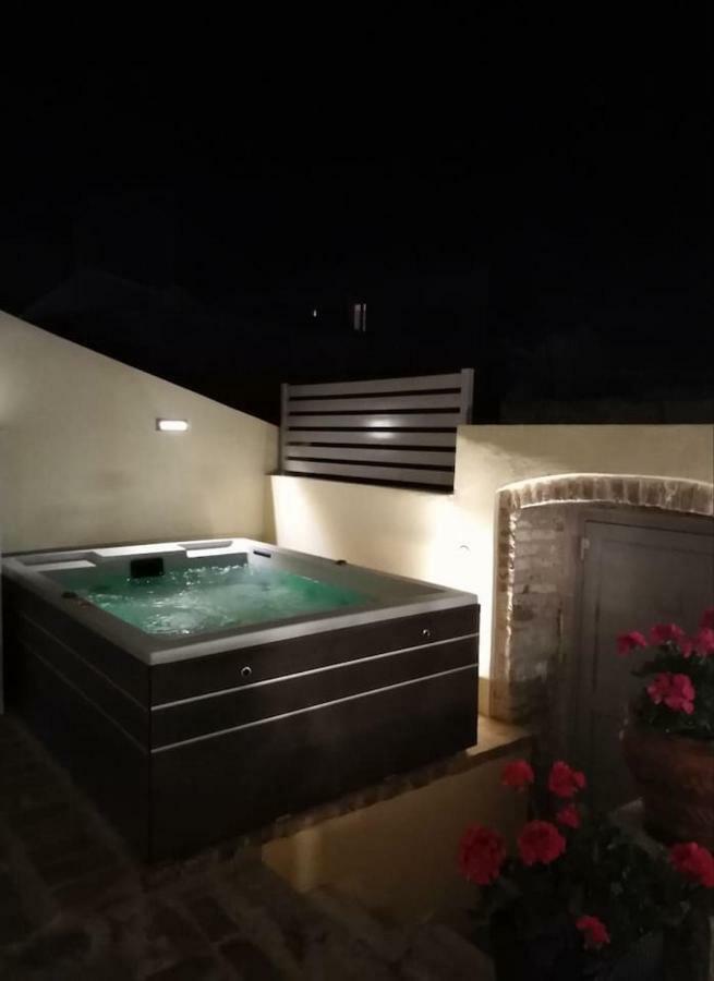 Anemomilos Jacuzzi Suite Corfu  Exterior photo