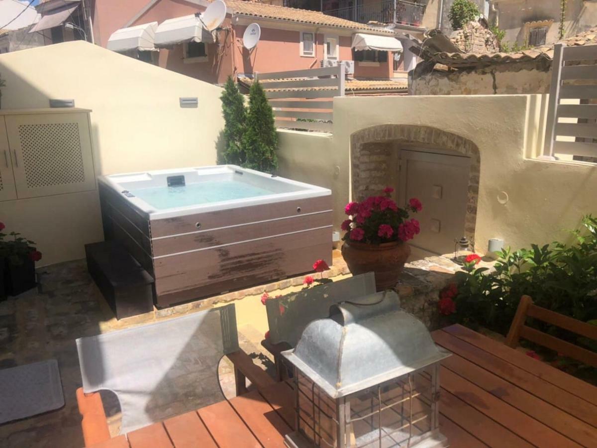 Anemomilos Jacuzzi Suite Corfu  Exterior photo