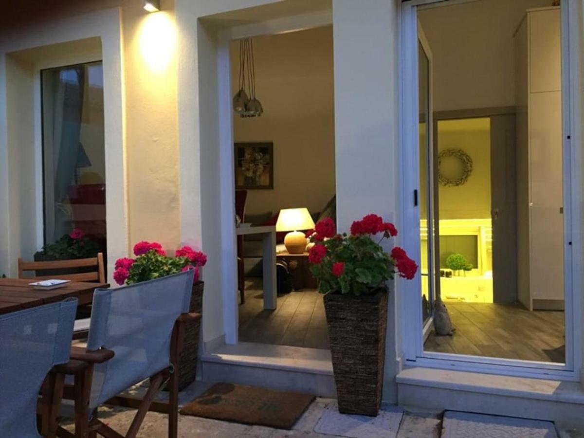 Anemomilos Jacuzzi Suite Corfu  Exterior photo